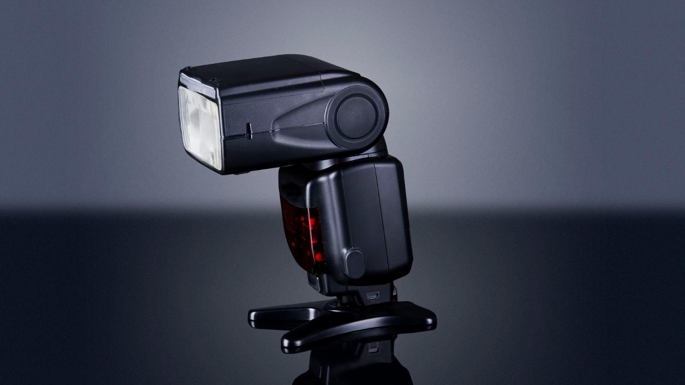 Camera Flash with black background for Canon 5D Mark IV