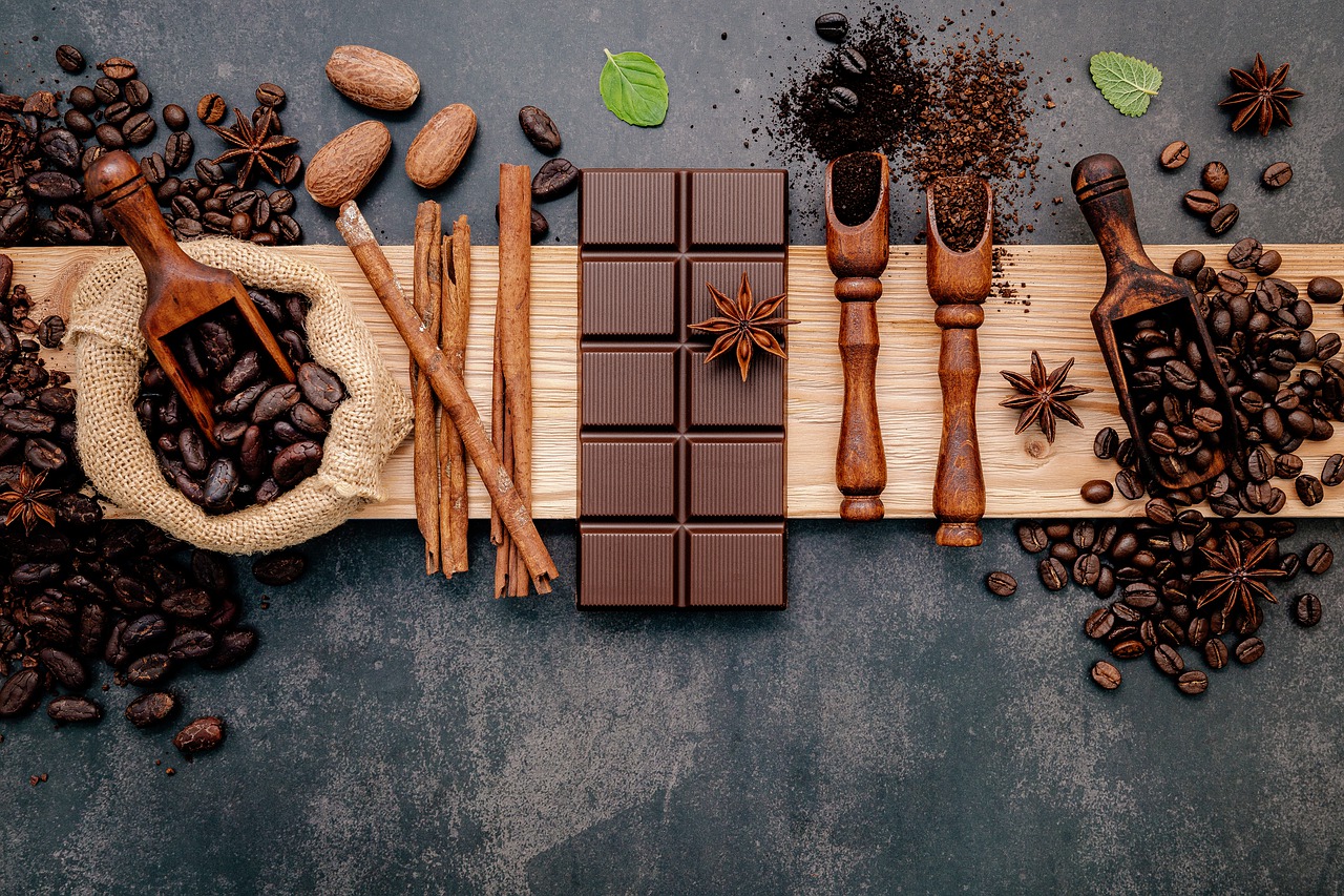 coffee-beans-flat-lay-background