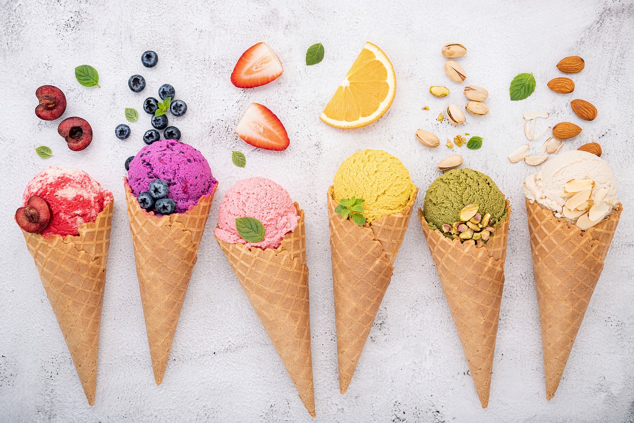 ice-cream-cones-fruits